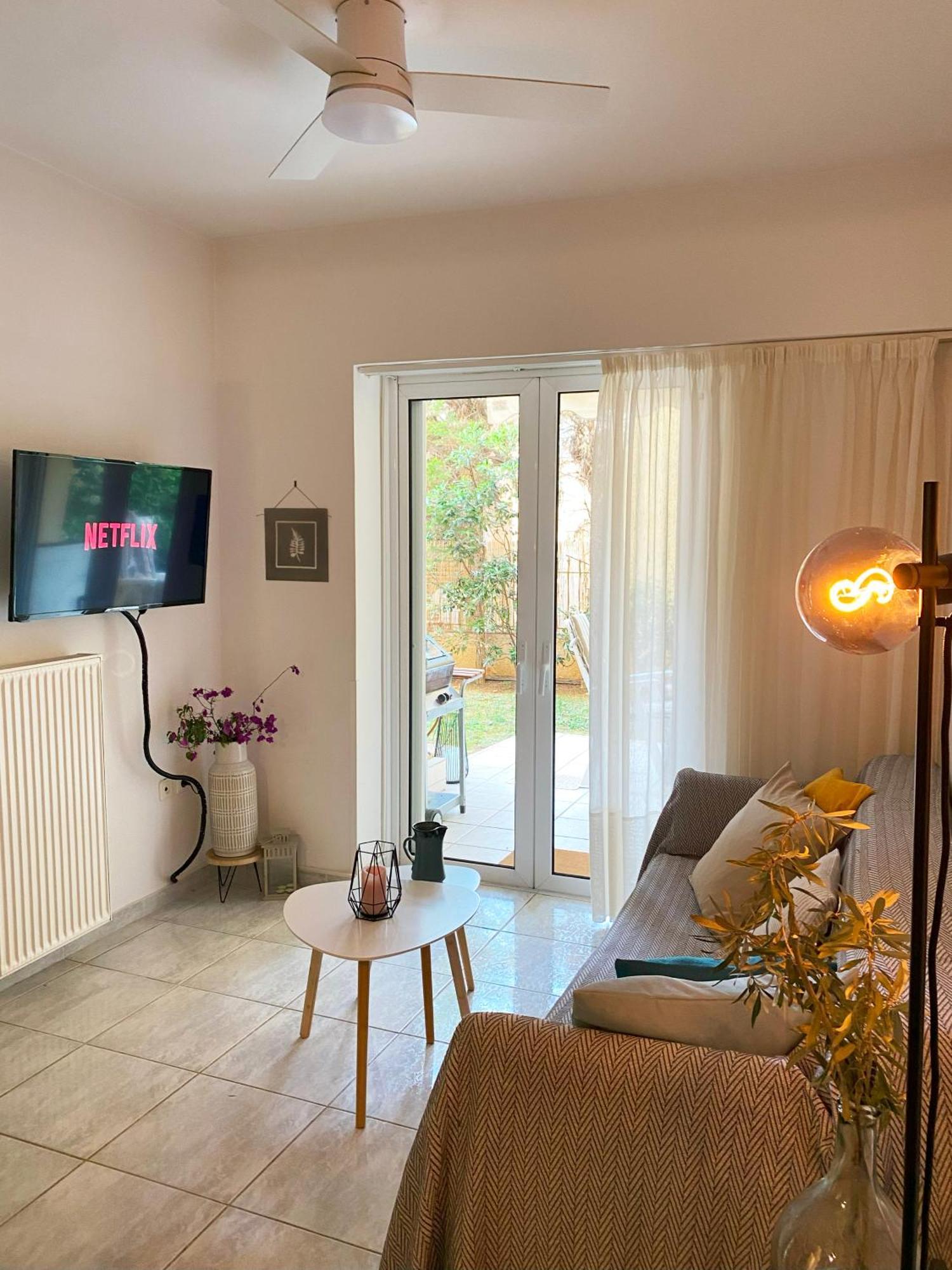 Garden Apartment With Bbq In The Athenian Riviera Buitenkant foto